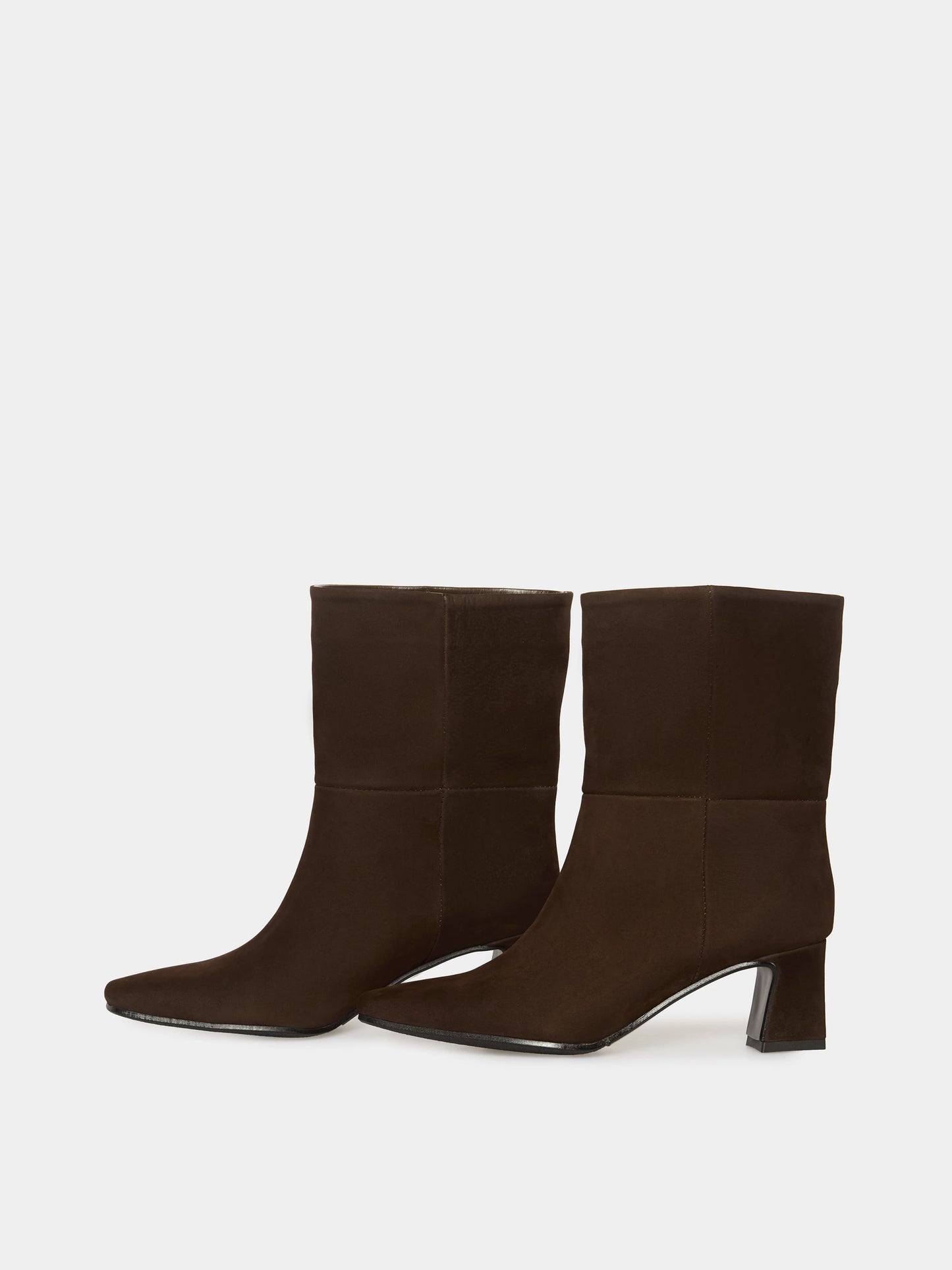 CARA ботильйони на підборах 5 см шоколадні нубукові на байці