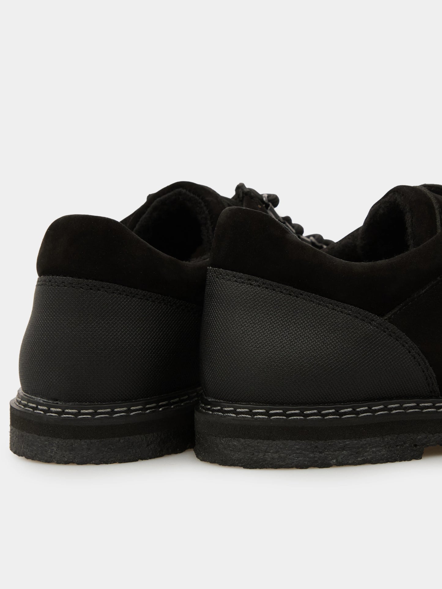 TIA напівчеревики анатомічної форми чорні нубукові на байці