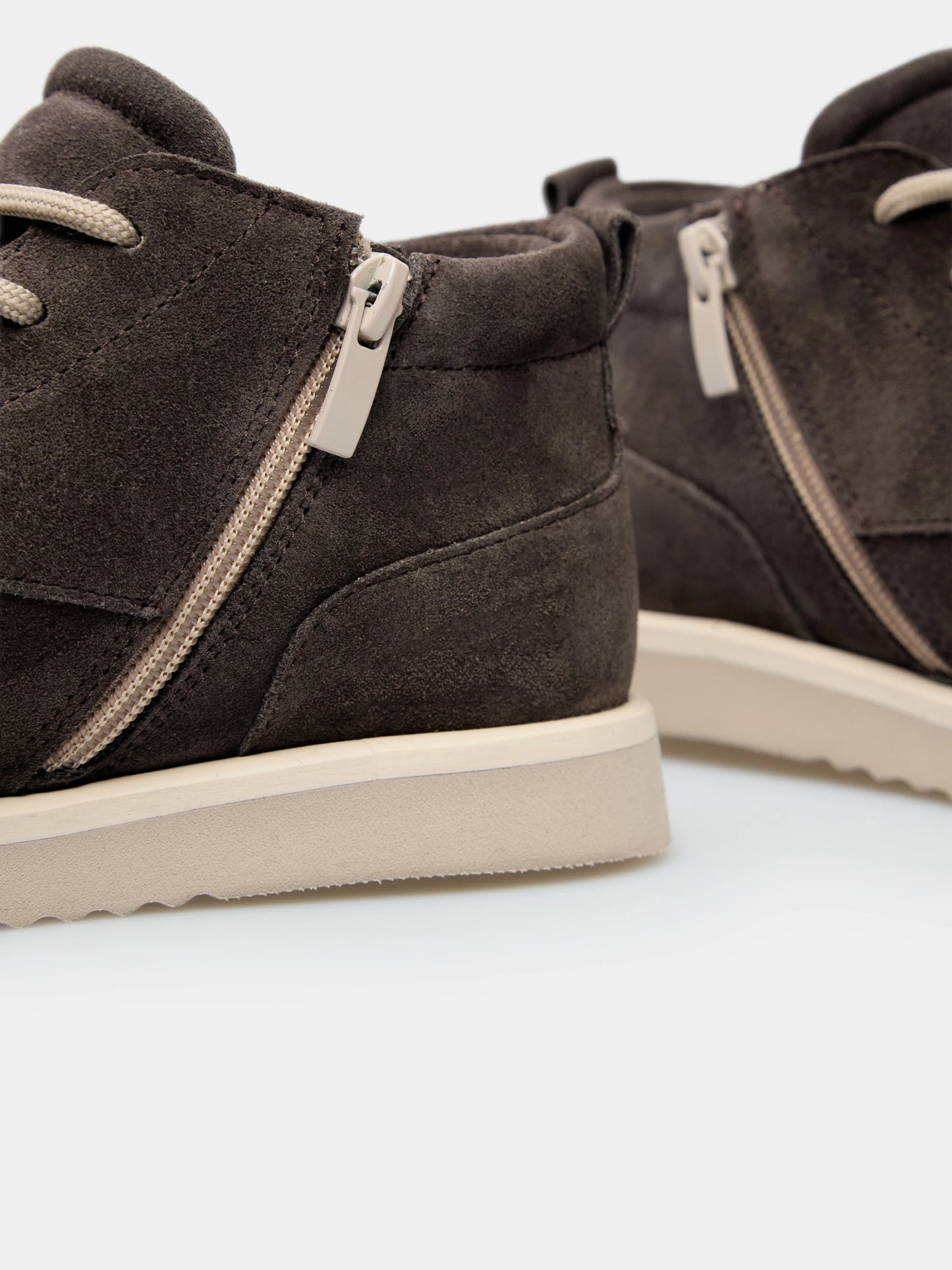 AMORE напівчеревики анатомічної форми сіро-коричневі замшеві