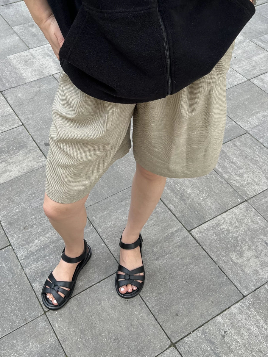 ELLE сандалі анатомічної форми чорні шкіряні