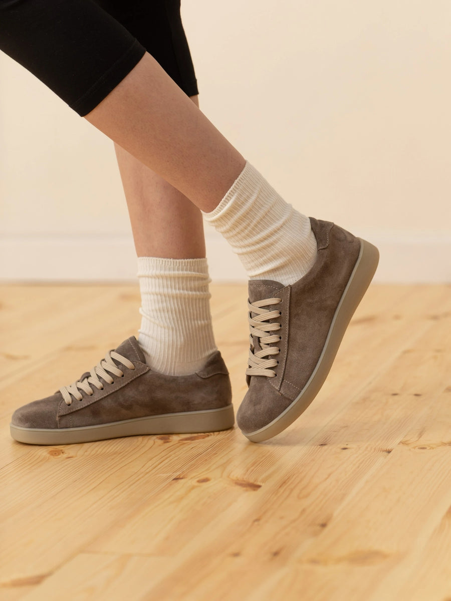 DAKOTA сіро-бежеві замшеві кеди анатомічної форми