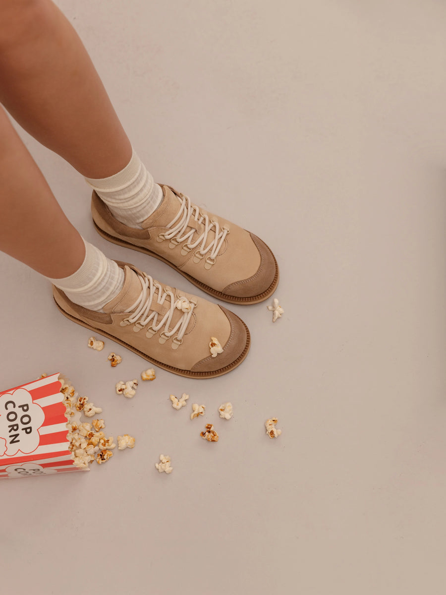 TIA туфлі анатомічної форми бежеві замшеві