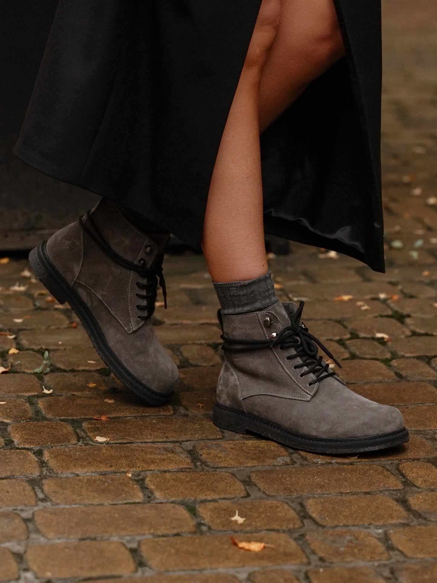 GRACE черевики анатомічної форми сірі замшеві на байці