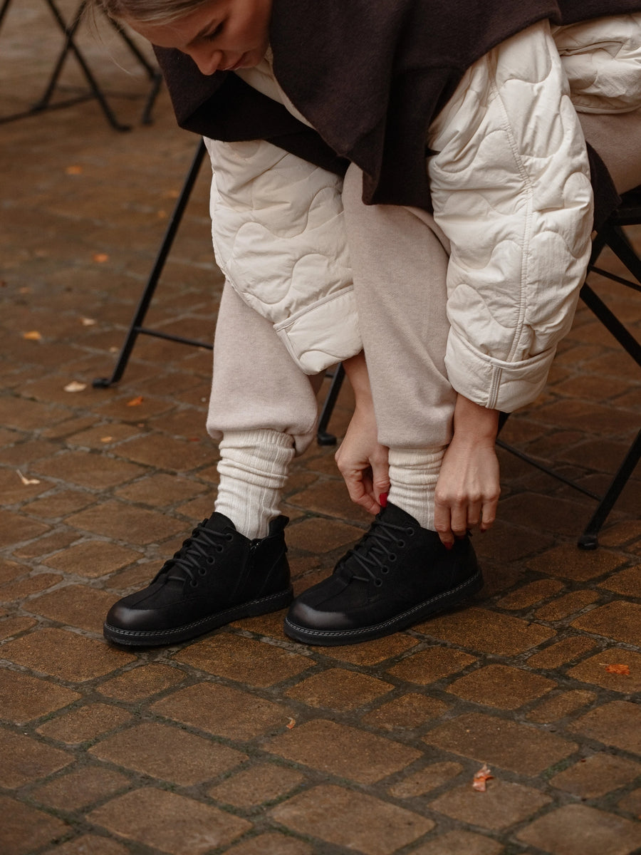 REY напівчеревики анатомічної форми чорні нубукові на байці